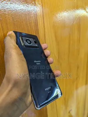 Sharp Aquos R6 128 GB Black