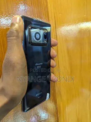 Sharp Aquos R6 128 GB Black