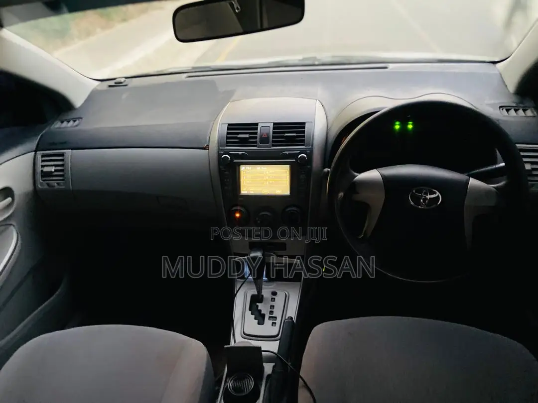 Toyota Axio 2006 Silver