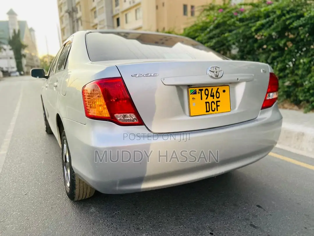Toyota Axio 2006 Silver