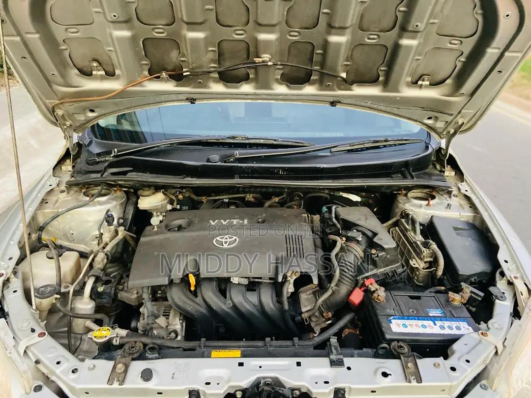 Toyota Axio 2006 Silver