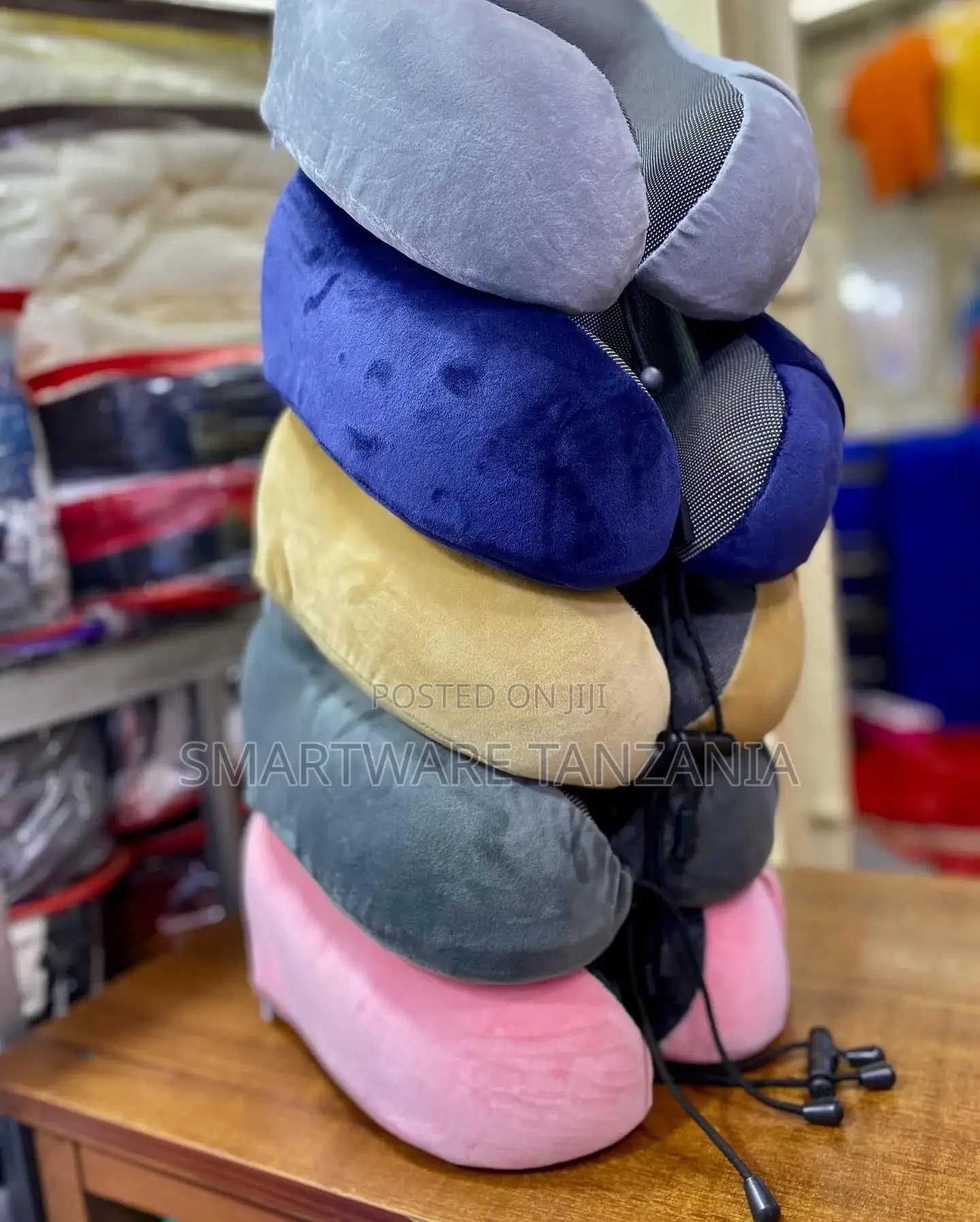 Travel Neck Pillow-Comfortable Car and Home/Office Pillow