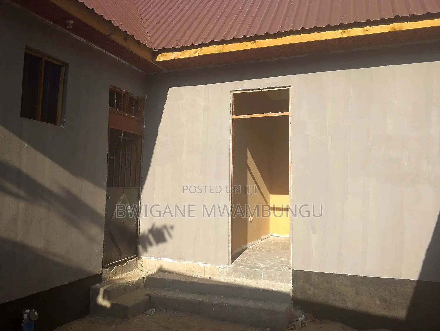 Furnished 5bdrm Apartment in Mwambungu Broker, Mbagala for sale