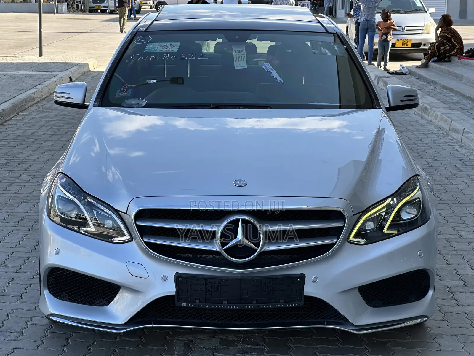 Mercedes-Benz E200 2013 Silver