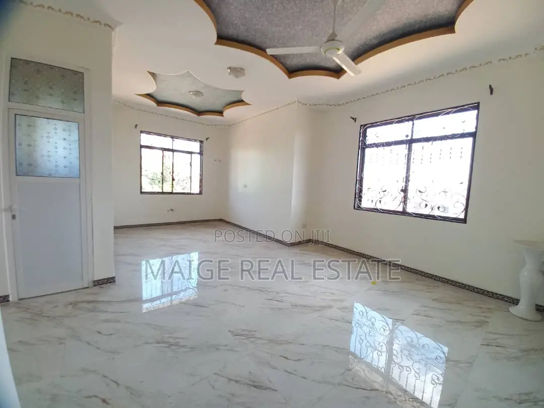 5bdrm Duplex in Mbezi Beach for rent