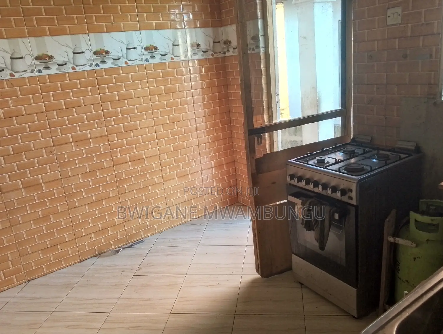 Furnished 3bdrm Apartment in Mwambungu Broker, Mbagala for sale