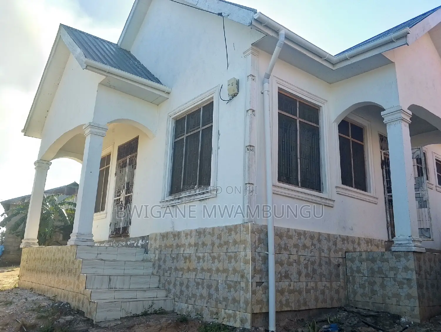 Furnished 3bdrm Apartment in Mwambungu Broker, Mbagala for sale