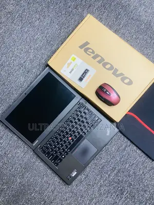 Laptop Lenovo ThinkPad X240 4GB Intel Core I5 HDD 500GB