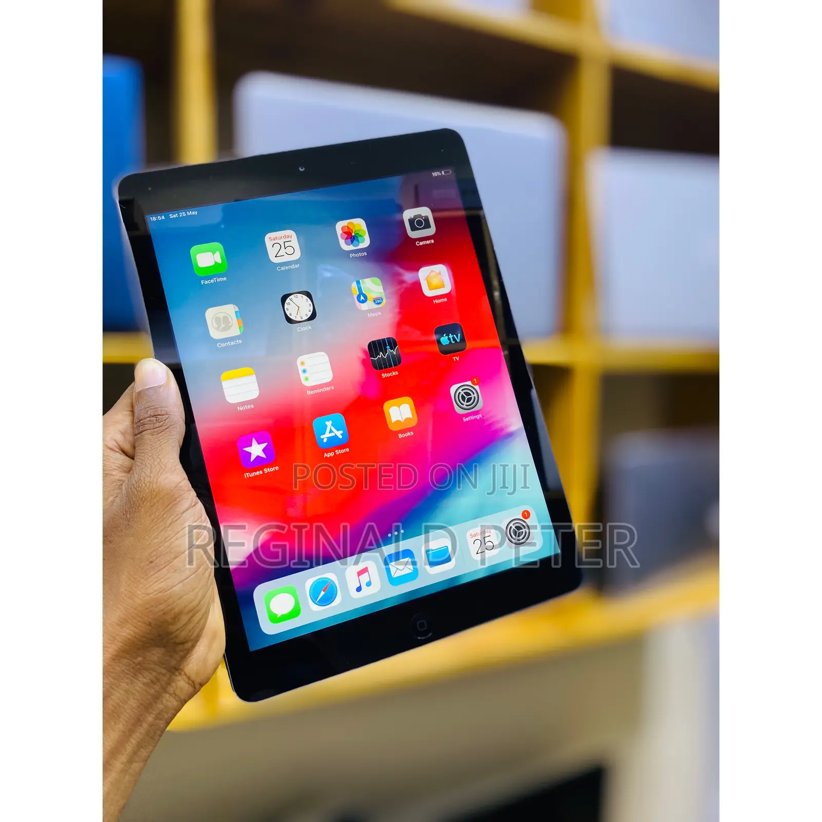 Apple iPad Air 16 GB Gray