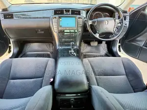 Toyota Crown 2007 White