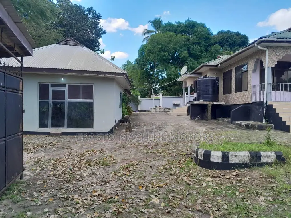 Furnished 5bdrm House in Ubungo, Kinondoni for sale