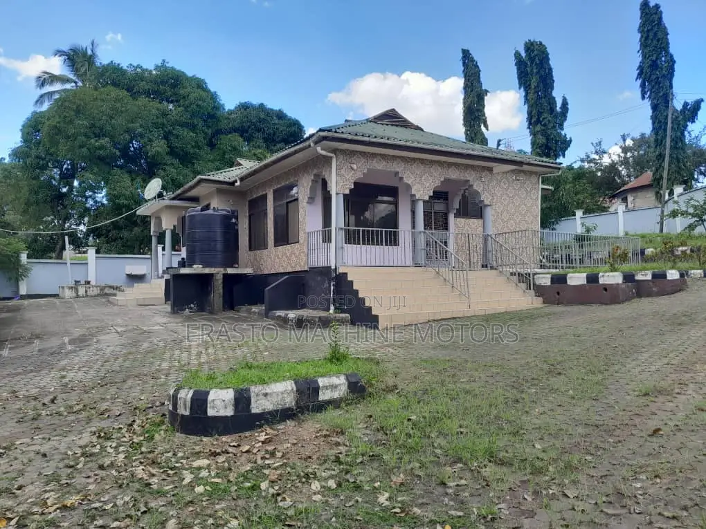 Furnished 5bdrm House in Ubungo, Kinondoni for sale