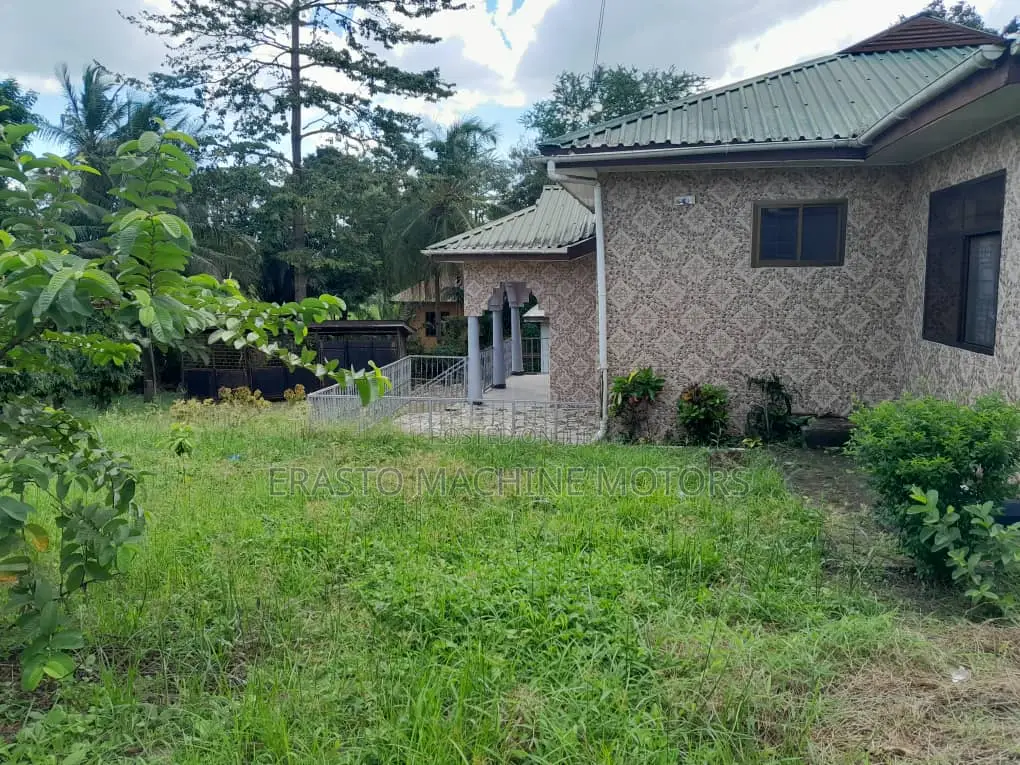 Furnished 5bdrm House in Ubungo, Kinondoni for sale