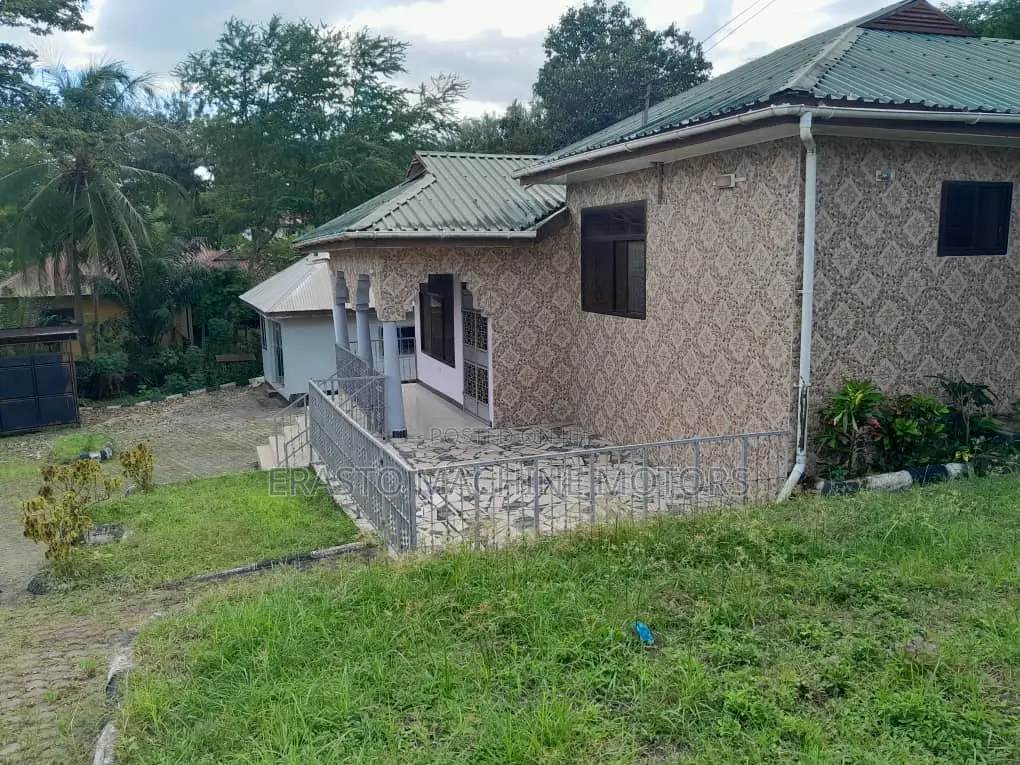 Furnished 5bdrm House in Ubungo, Kinondoni for sale