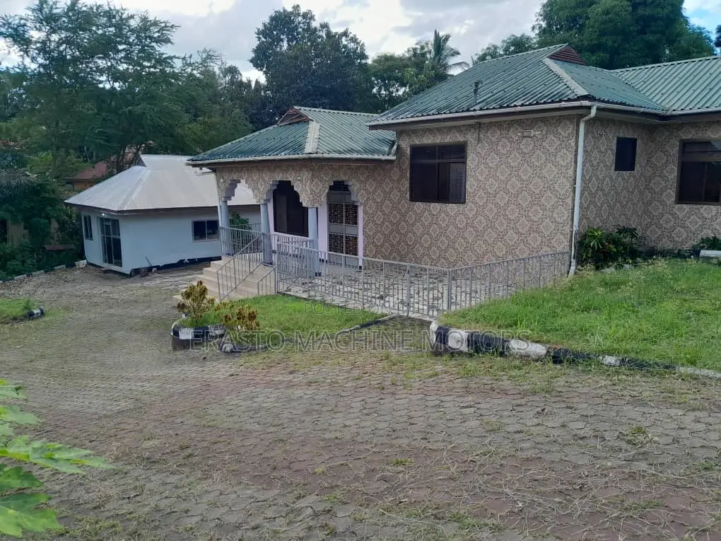 Furnished 5bdrm House in Ubungo, Kinondoni for sale