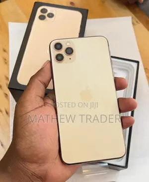 New Apple iPhone 11 Pro Max 256 GB Gold