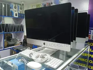 Desktop Computer Apple iMac 8GB Intel Core I7 HDD 1T