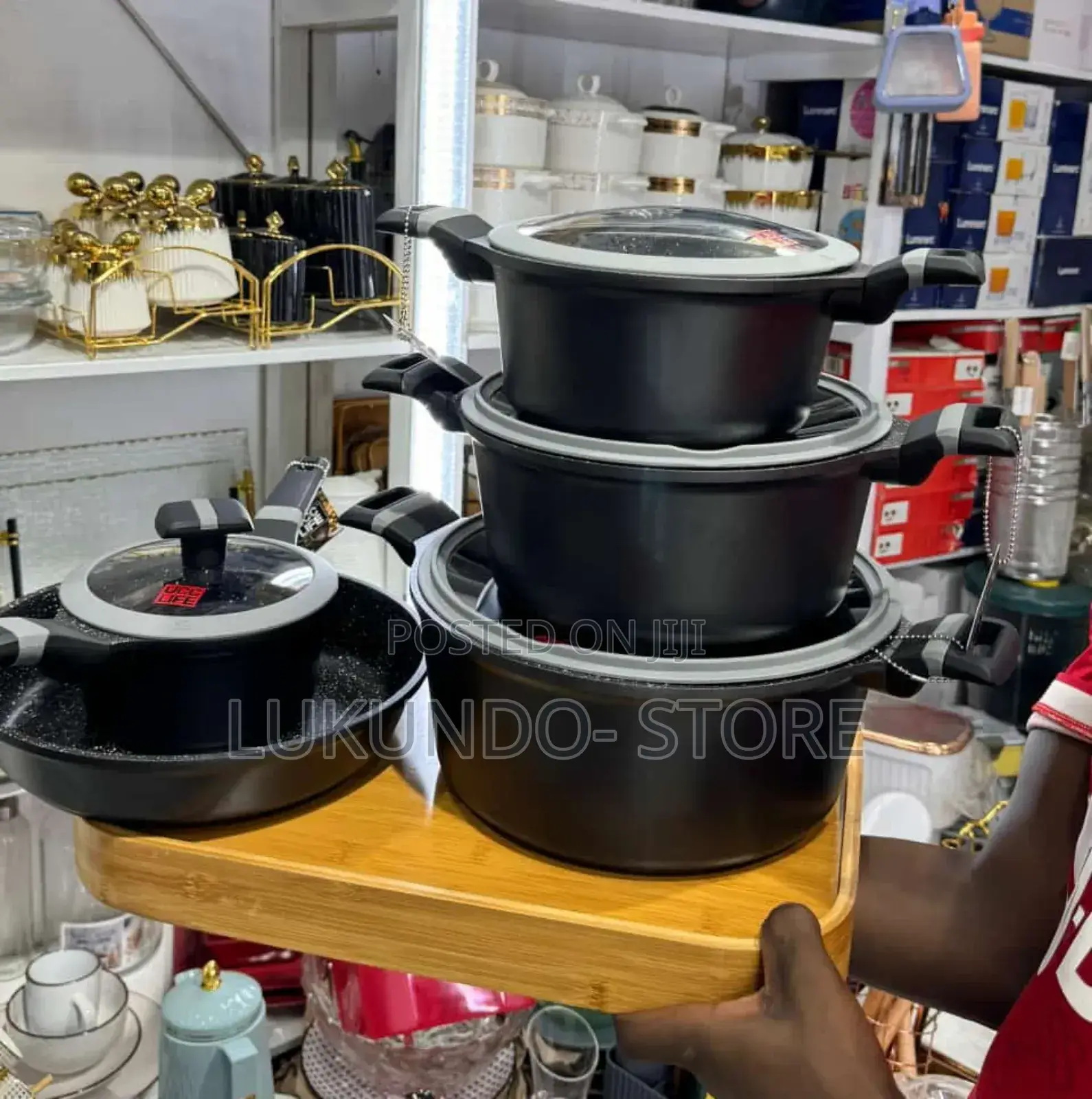 Non Stick Cookware( Haziunguzi)