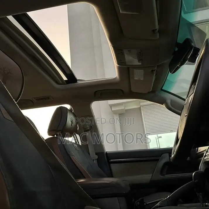 Toyota Land Cruiser 4.5 V8 TD STD 2010 Gold