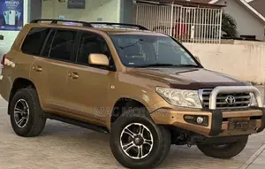 Toyota Land Cruiser 4.5 V8 TD STD 2010 Gold