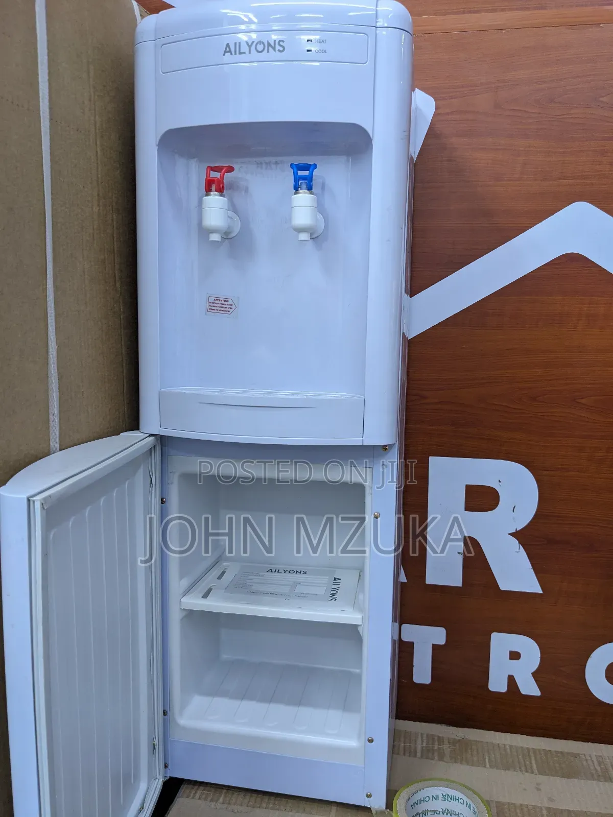 Water Dispenser Inatoa Maji Ya Moto N Baridii , Cheap Price