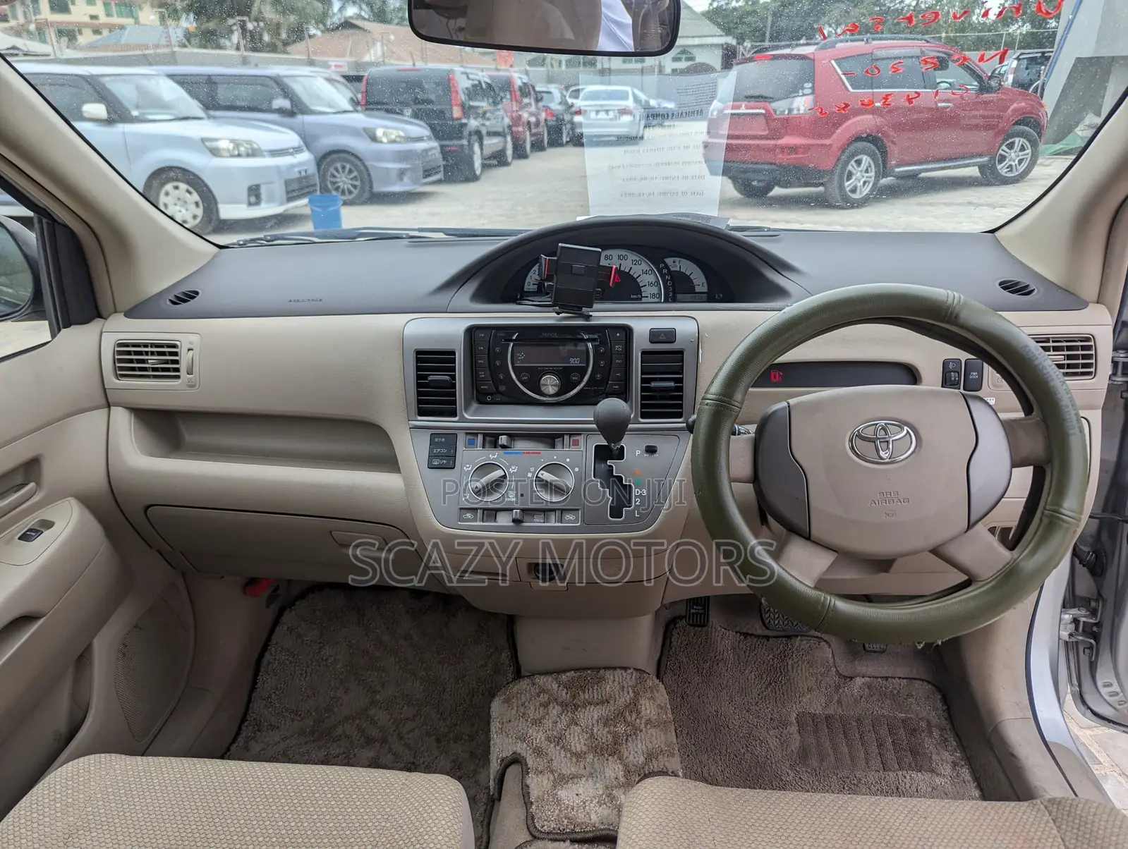Toyota Raum 2011 Silver