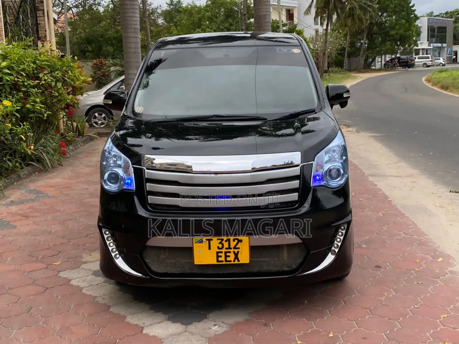 Toyota Noah 2011 Black