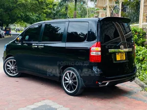 Toyota Noah 2011 Black