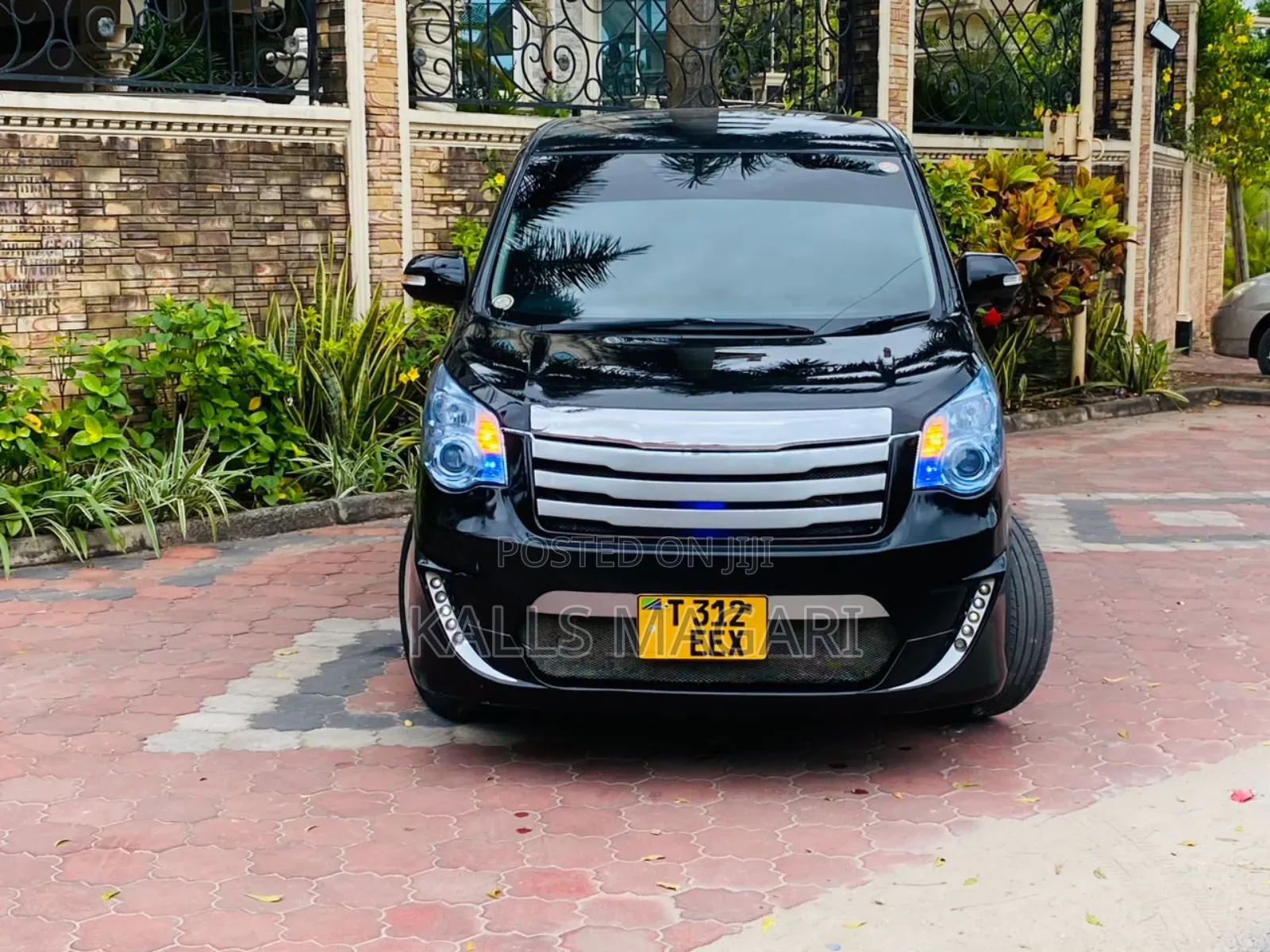 Toyota Noah 2011 Black