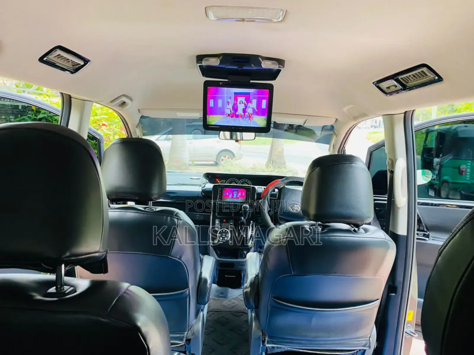 Toyota Noah 2011 Black