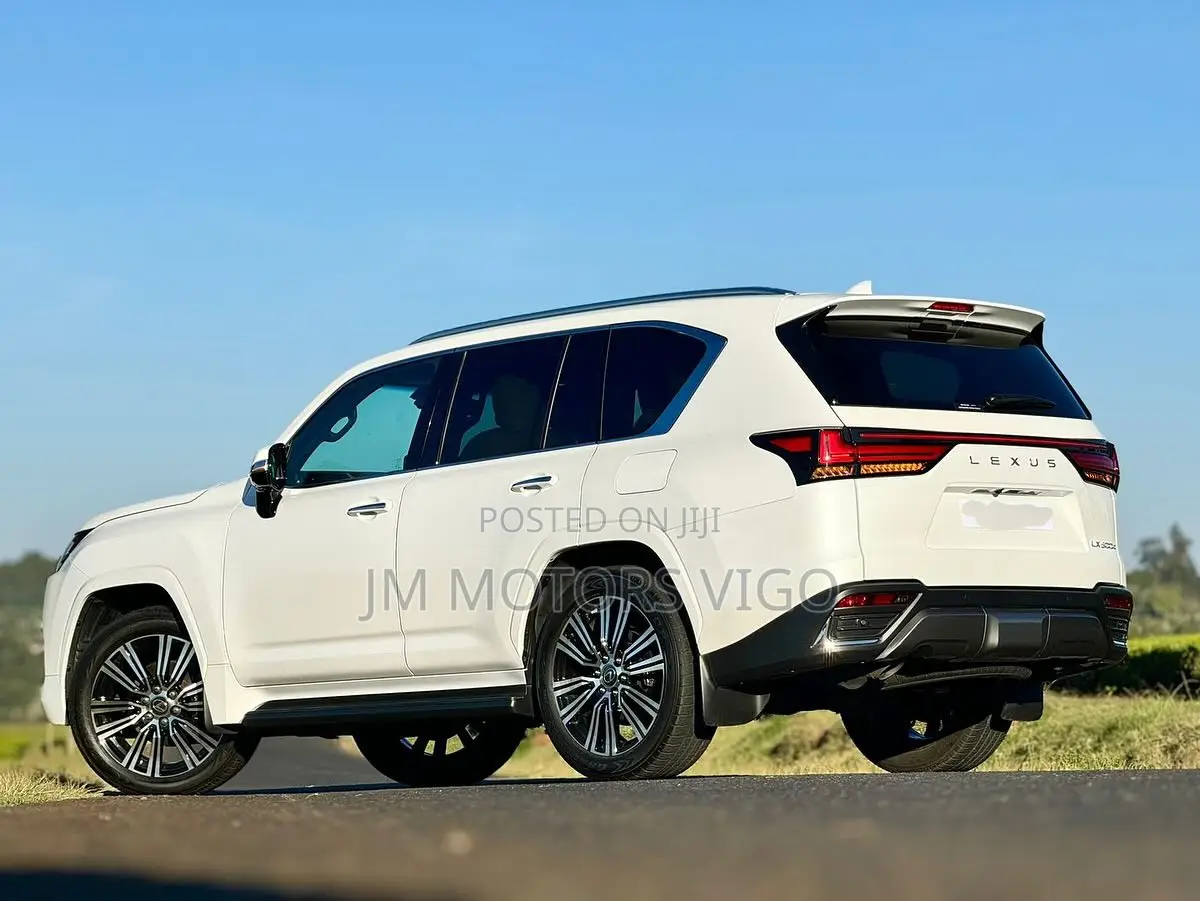 Lexus LX 2023 Pearl