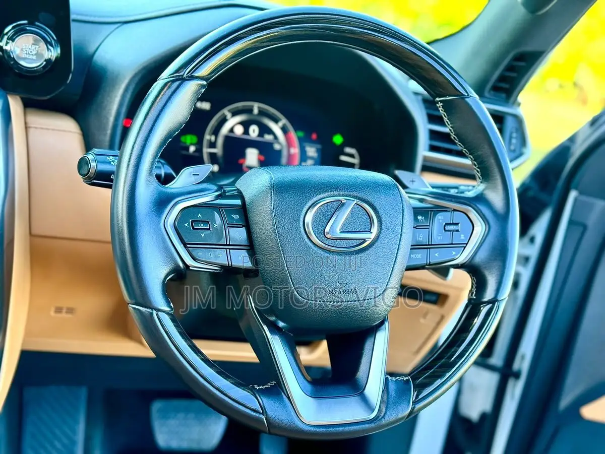 Lexus LX 2023 Pearl