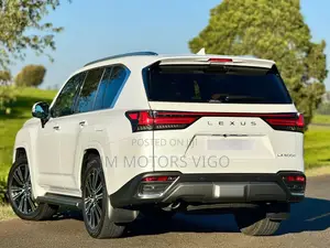 Lexus LX 2023 Pearl