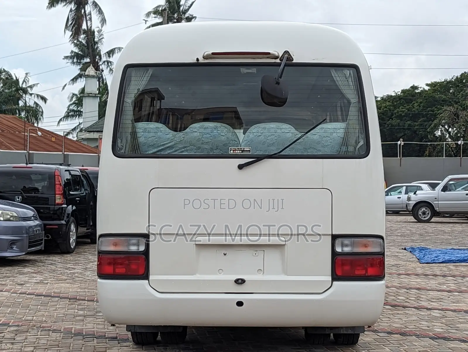 Toyota Coaster 2002 White