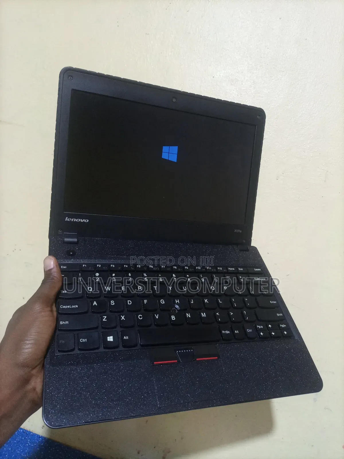 Laptop Lenovo ThinkPad X131e 4GB Intel Core 2 Duo HDD 500GB