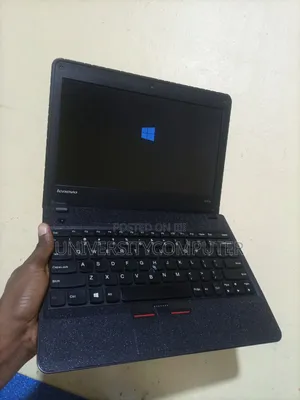 Laptop Lenovo ThinkPad X131e 4GB Intel Core 2 Duo HDD 500GB
