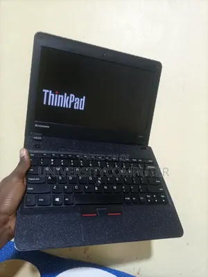 Laptop Lenovo ThinkPad X131e 4GB Intel Core 2 Duo HDD 500GB
