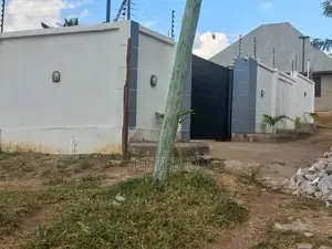 Dakika 10 Kutoka Lami