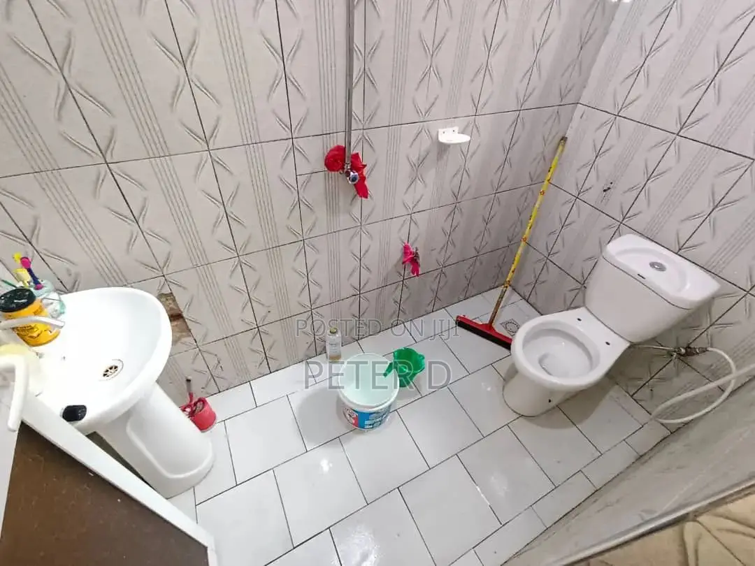 2bdrm Shared Apartment in Kimara for rent
