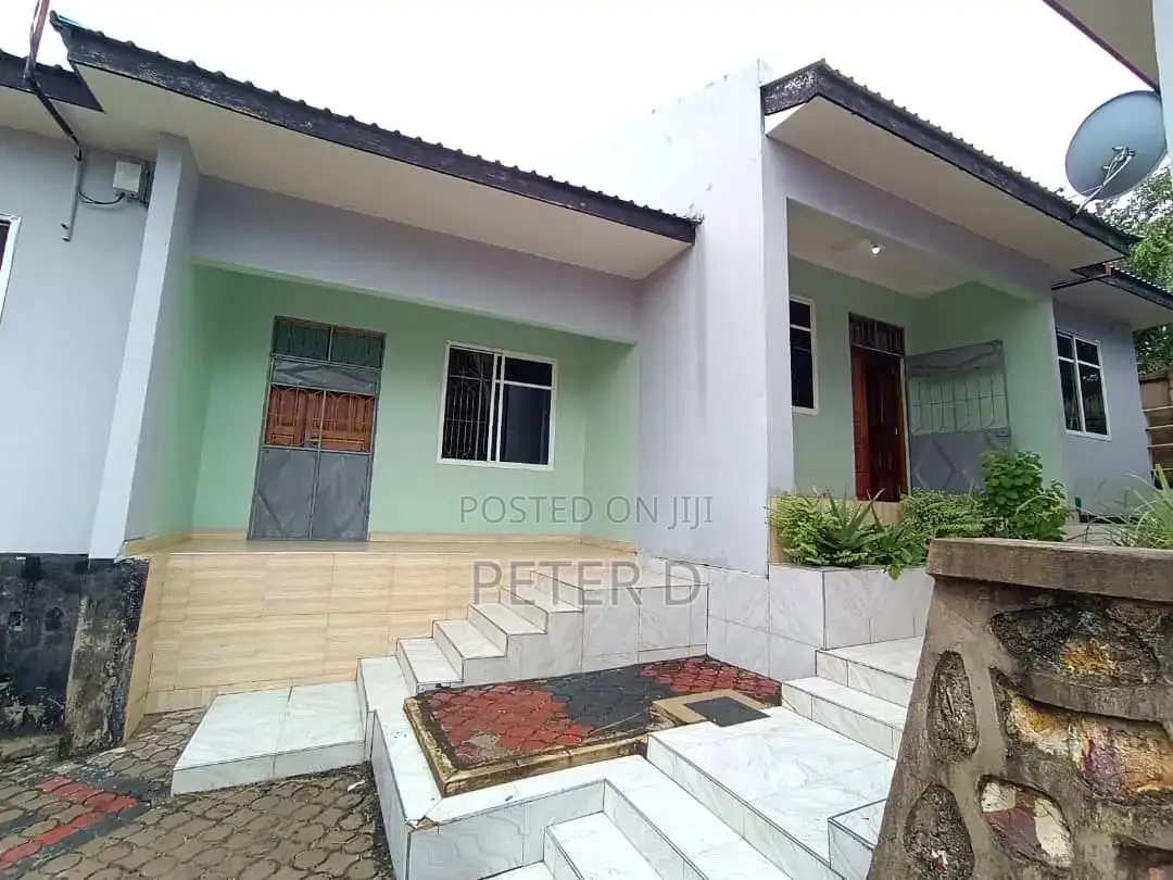 2bdrm Shared Apartment in Kimara for rent