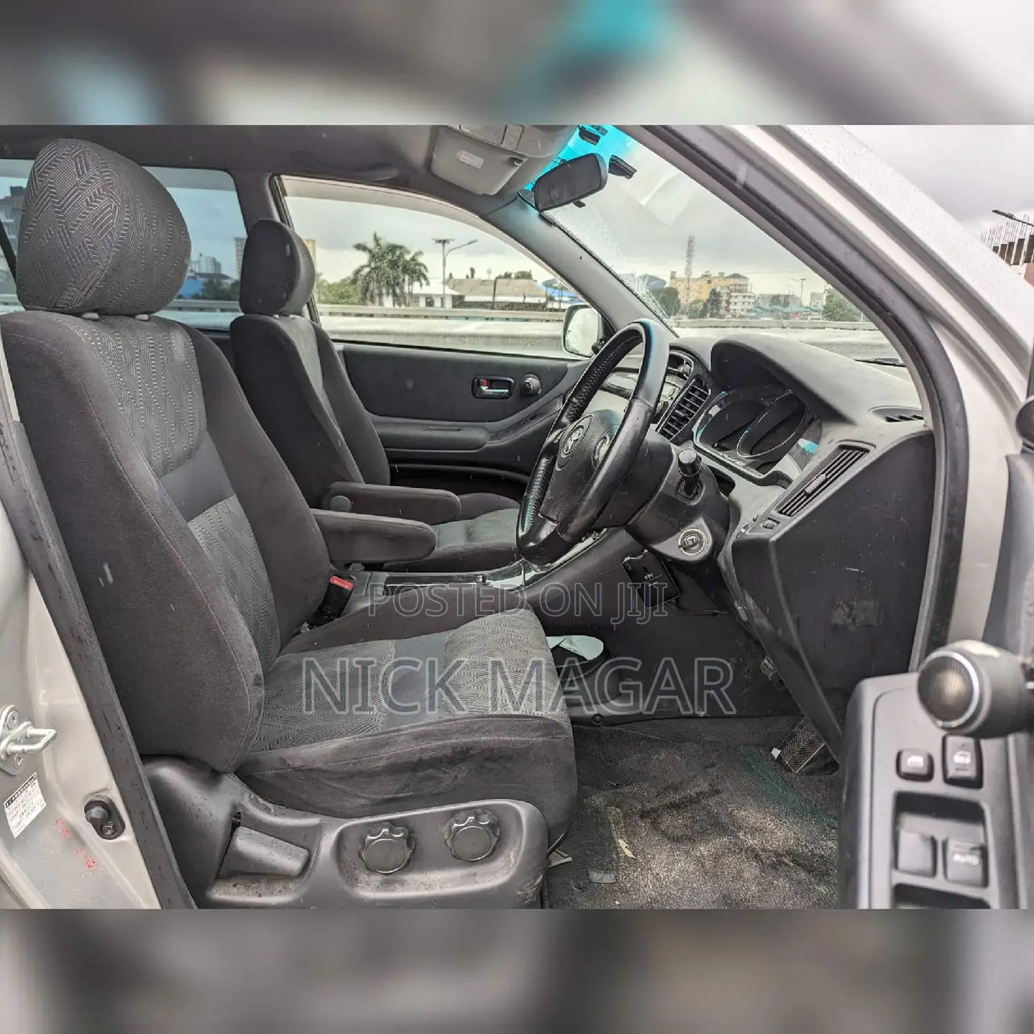 Toyota Kluger 2002 Silver