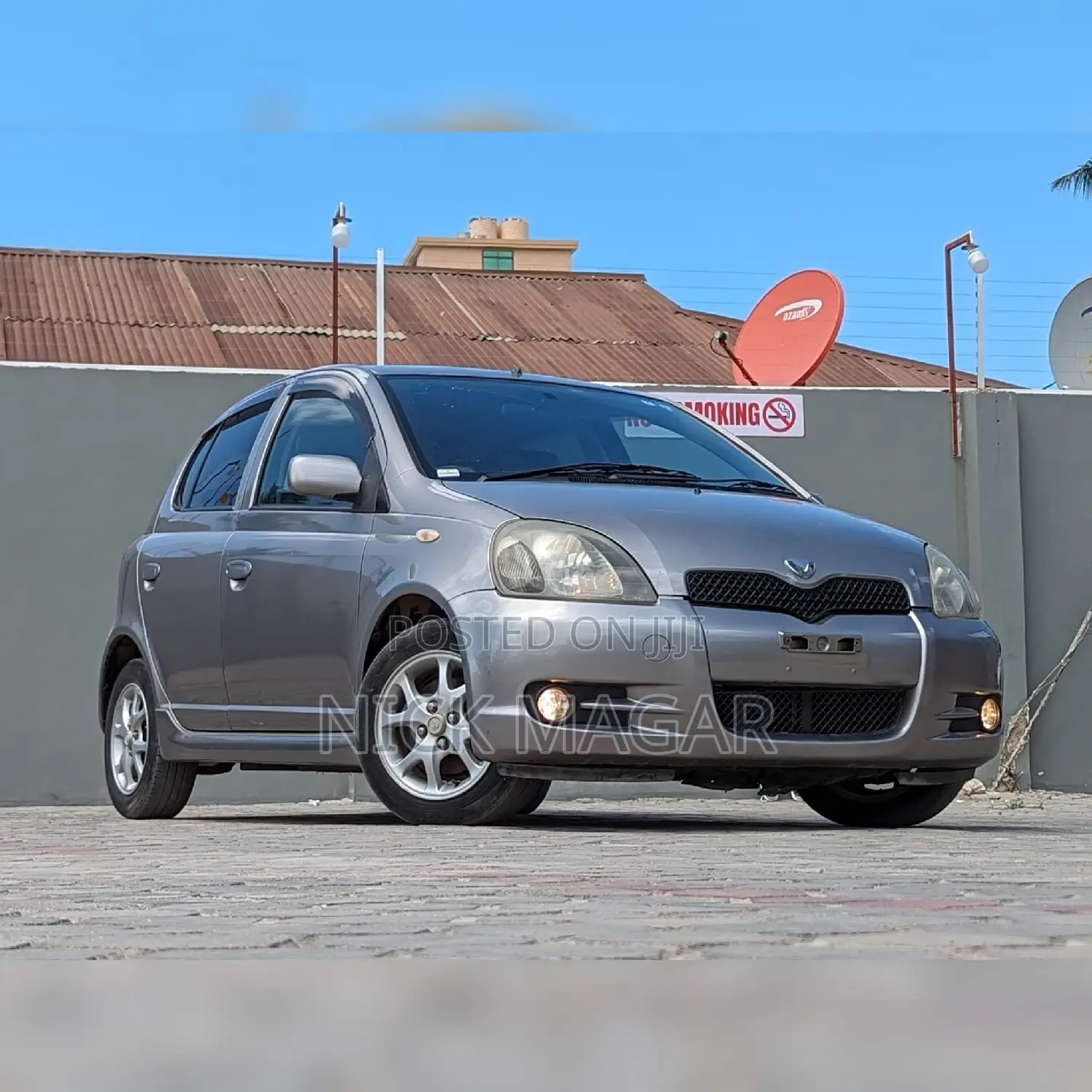 Toyota Vitz 2002 Gray