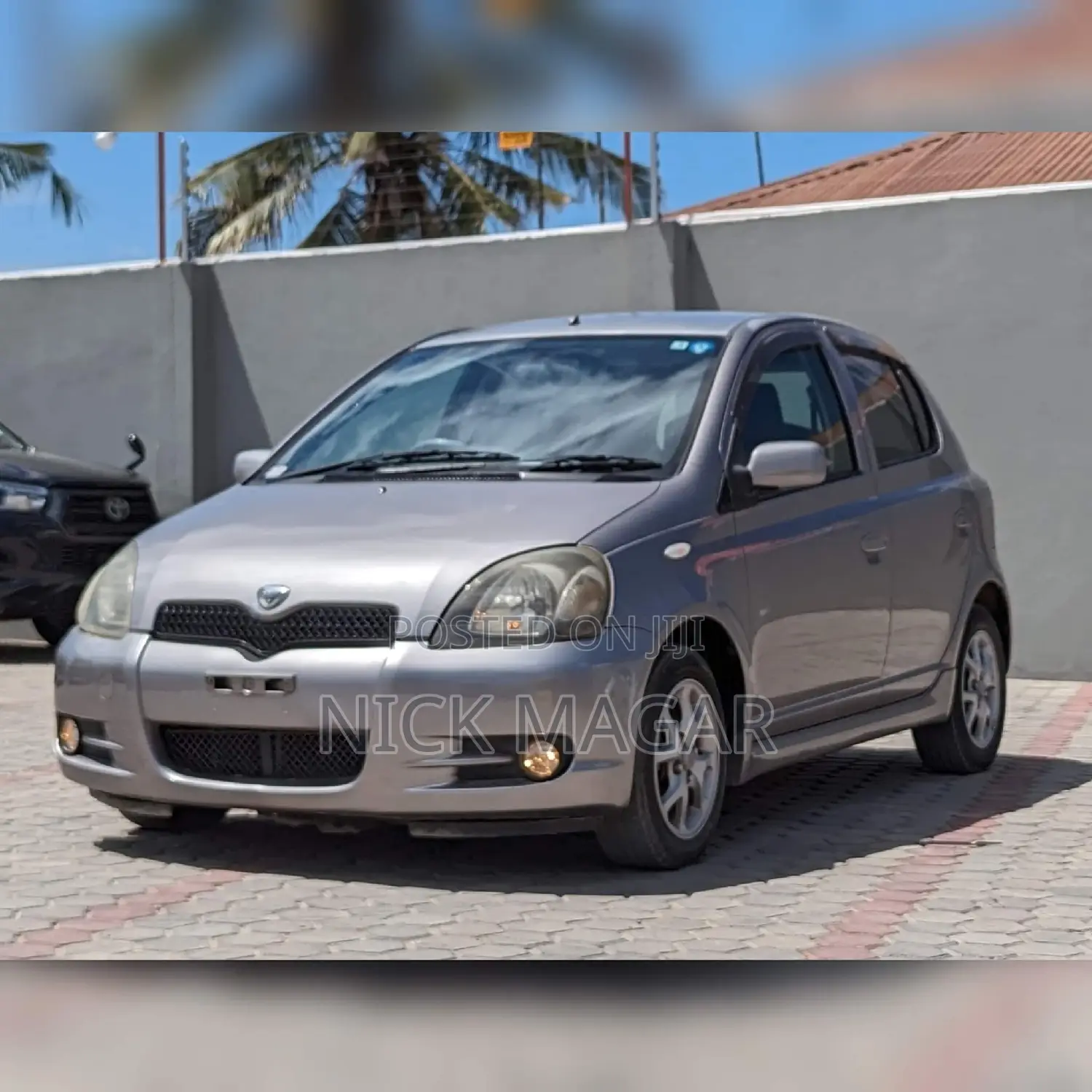 Toyota Vitz 2002 Gray