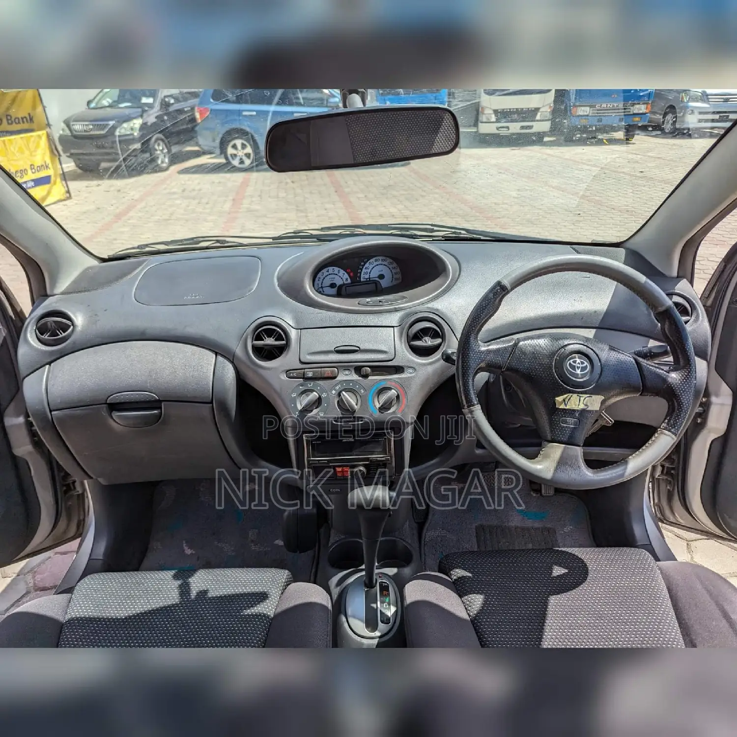 Toyota Vitz 2002 Gray