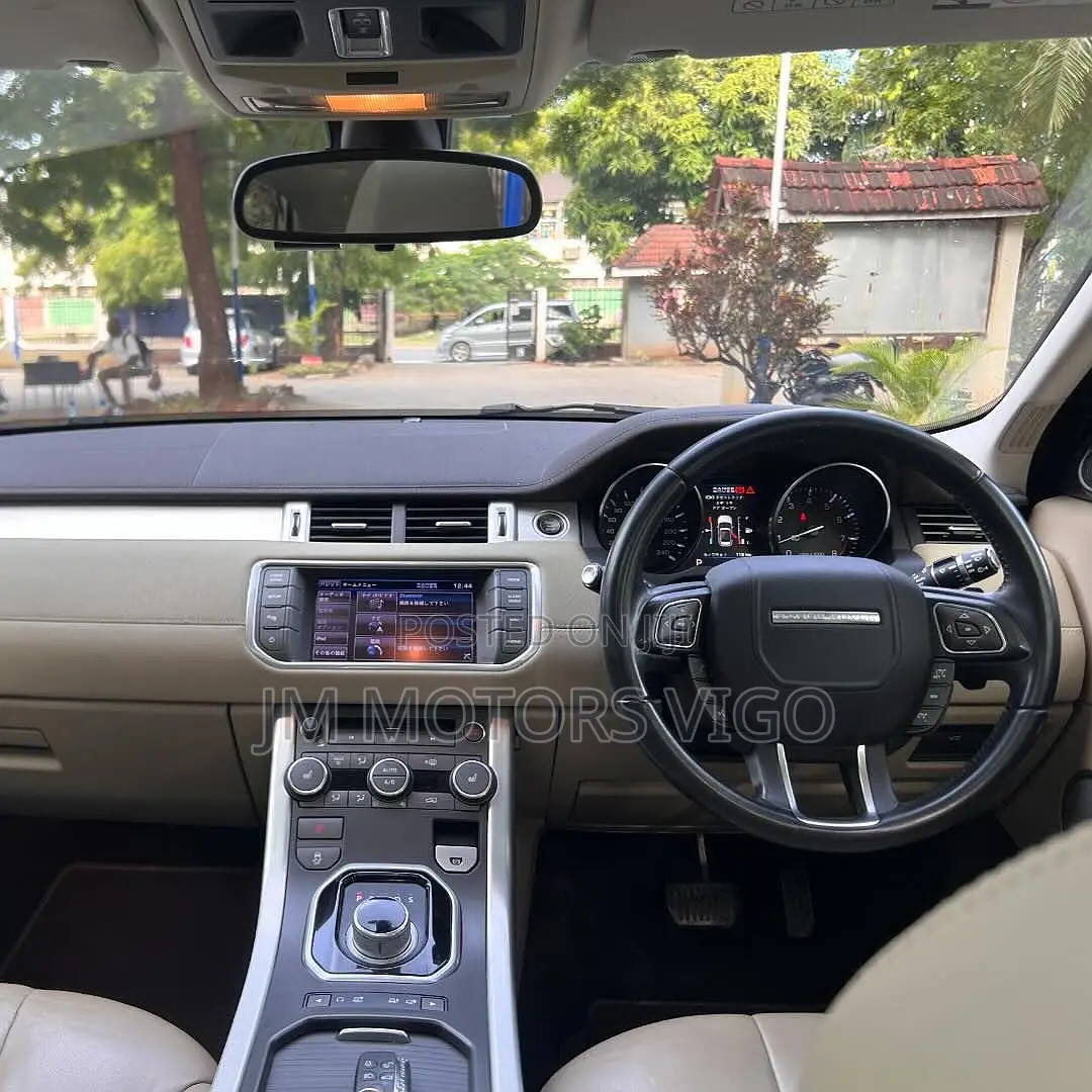 Land Rover Range Rover Evoque 2015 Pearl