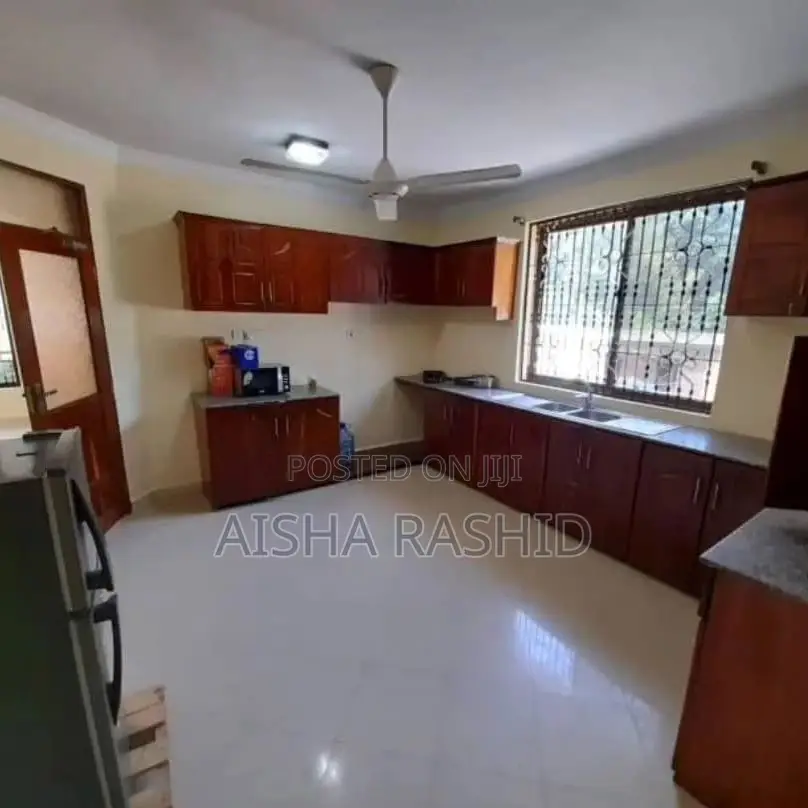 6bdrm House in Kimara for sale