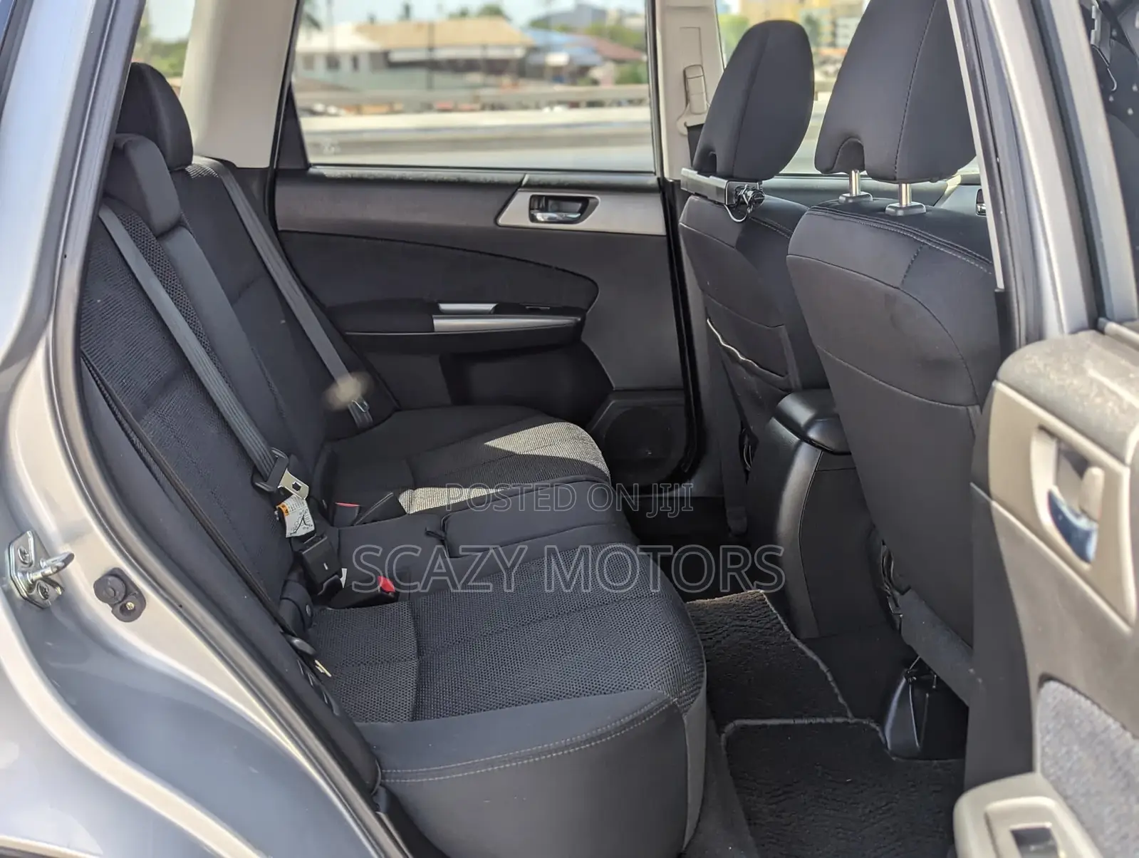 Subaru Forester 2011 Silver