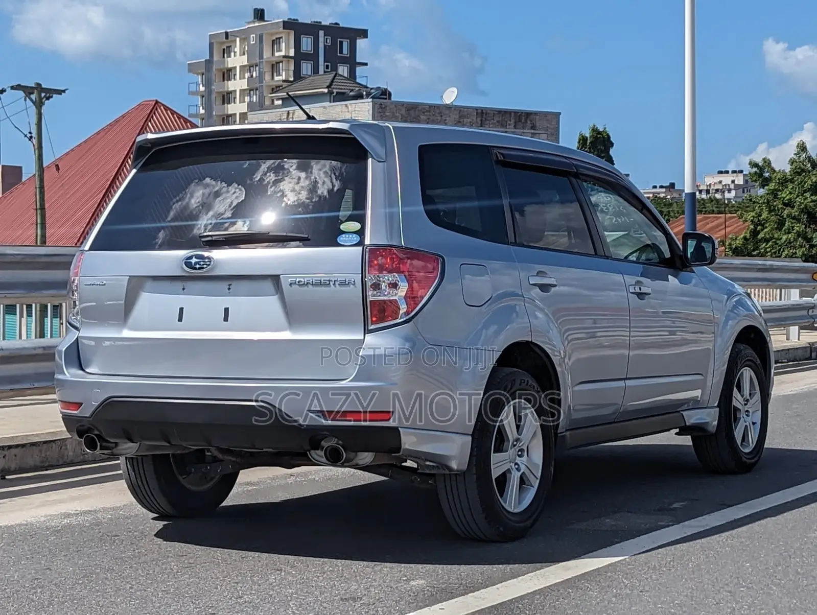 Subaru Forester 2011 Silver