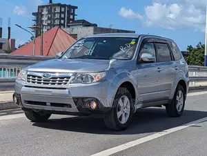 Subaru Forester 2011 Silver