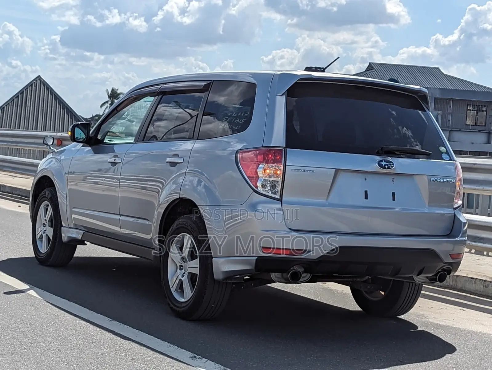 Subaru Forester 2011 Silver
